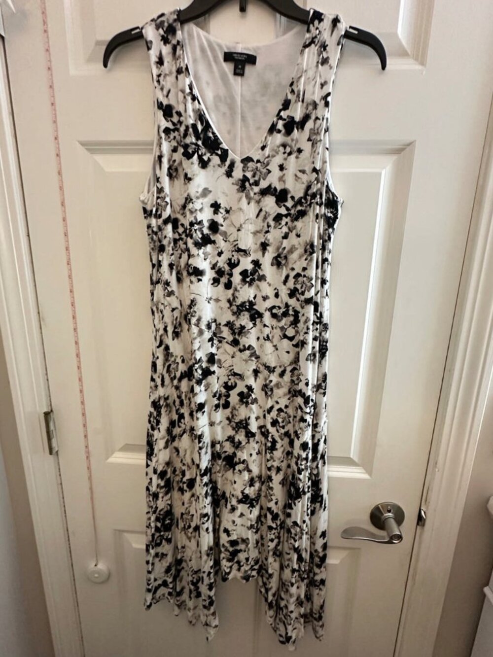 Simply Vera Vera Wang Black & White Floral Sleeveless Dress M
